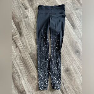 Lululemon leggings —- black and silver